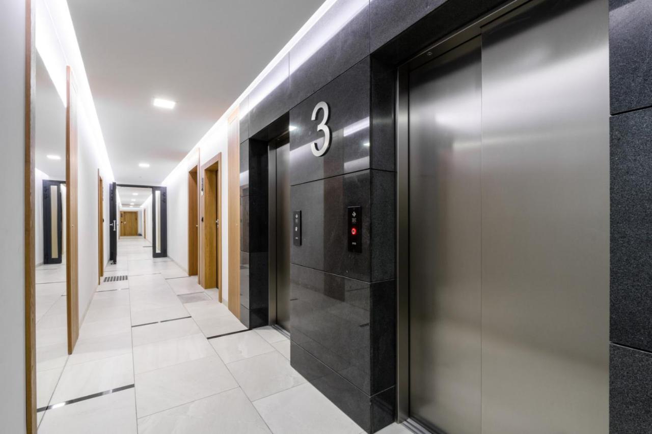 Bulwary Wislane P&O Serviced Apartments With Ac Varšava Exteriér fotografie