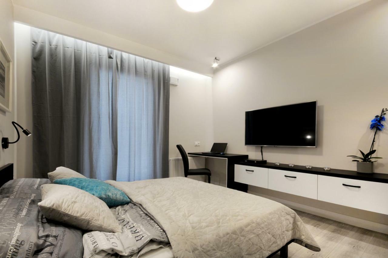 Bulwary Wislane P&O Serviced Apartments With Ac Varšava Exteriér fotografie