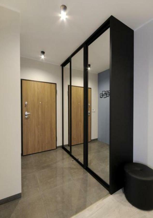 Bulwary Wislane P&O Serviced Apartments With Ac Varšava Exteriér fotografie